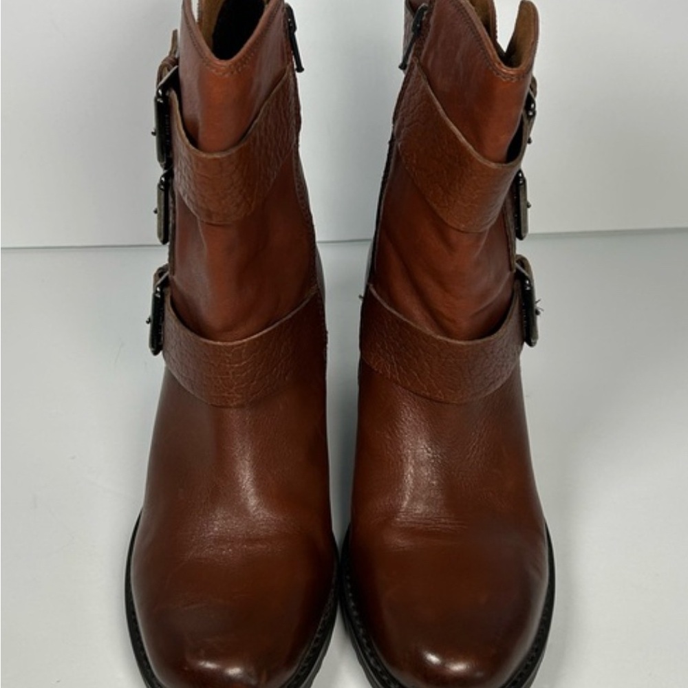 Women's Brown Leather Boots - Picture 6 of 9